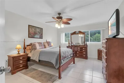 801 SW 138th Avenue Pembroke Pines FL 33027