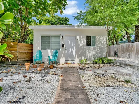 3547 William Avenue Miami FL 33133