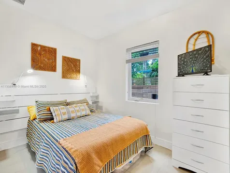 3547 William Avenue Miami FL 33133