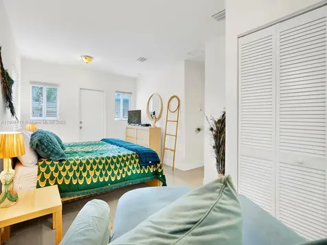 3547 William Avenue Miami FL 33133
