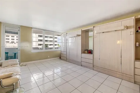 100 Lincoln Road Miami Beach FL 33139