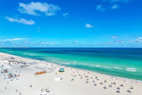 100 Lincoln Road Miami Beach FL 33139