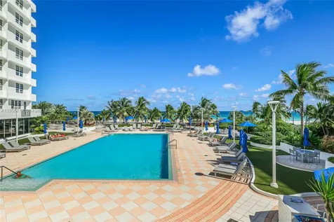100 Lincoln Road Miami Beach FL 33139
