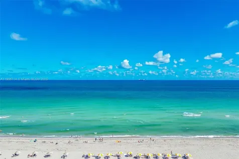 100 Lincoln Road Miami Beach FL 33139