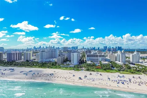 100 Lincoln Road Miami Beach FL 33139