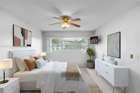 550 SW 137th Avenue Pembroke Pines FL 33027