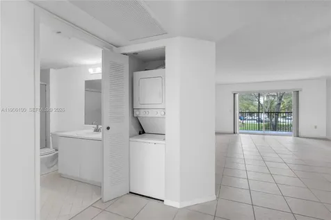 550 SW 137th Avenue Pembroke Pines FL 33027