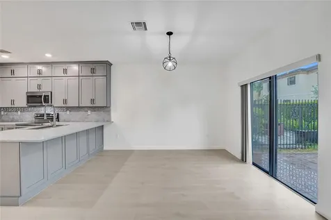 4679 Brumby Terrace Davie FL 33314