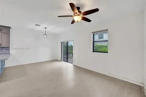 4679 Brumby Terrace Davie FL 33314