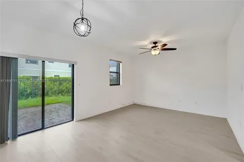 4679 Brumby Terrace Davie FL 33314