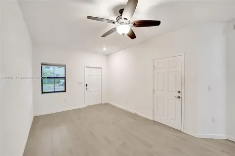 4679 Brumby Terrace Davie FL 33314