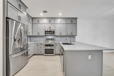 4679 Brumby Terrace Davie FL 33314