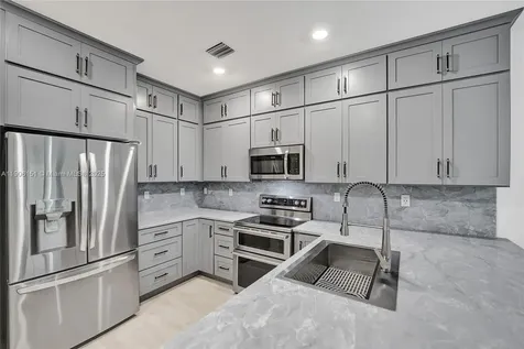 4679 Brumby Terrace Davie FL 33314