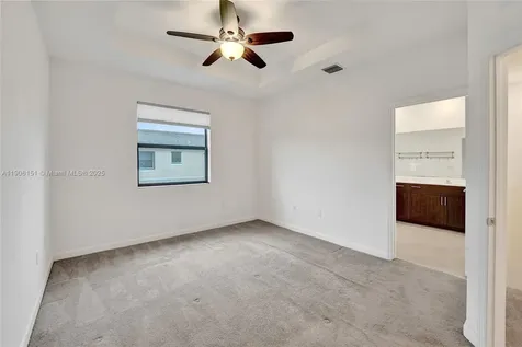 4679 Brumby Terrace Davie FL 33314