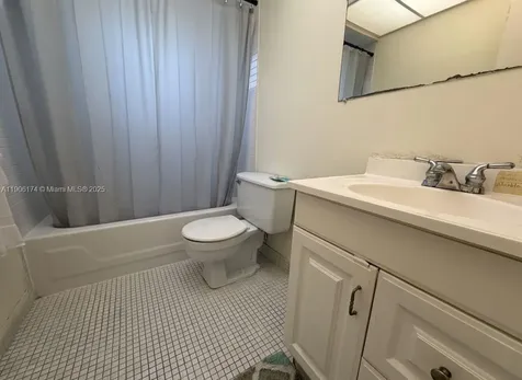 1820 SW 81st Avenue North Lauderdale FL 33068