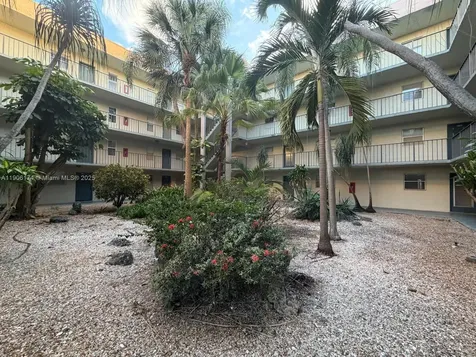 1820 SW 81st Avenue North Lauderdale FL 33068