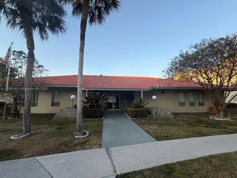 1820 SW 81st Avenue North Lauderdale FL 33068