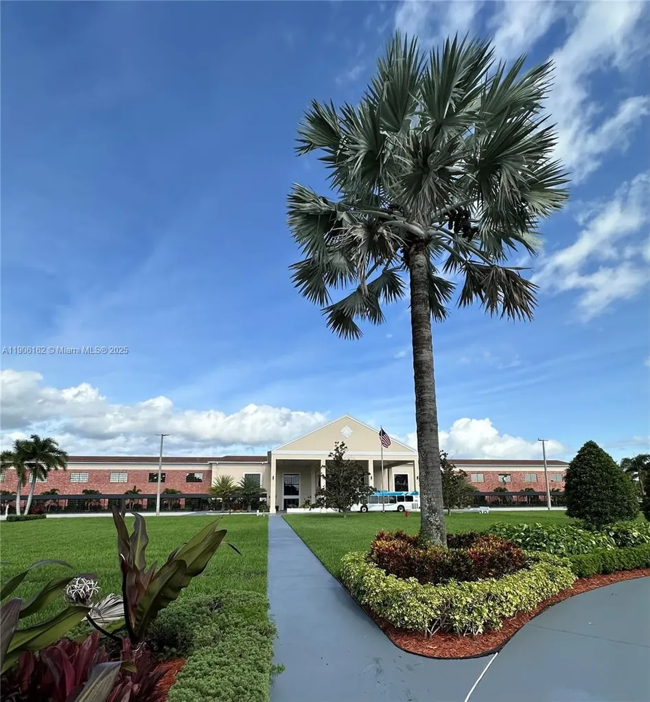 142 Preston D Boca Raton FL 33434