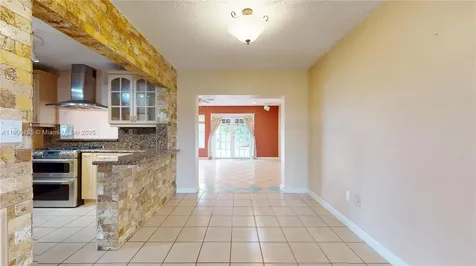 6051 SW 110th Avenue Miami FL 33173