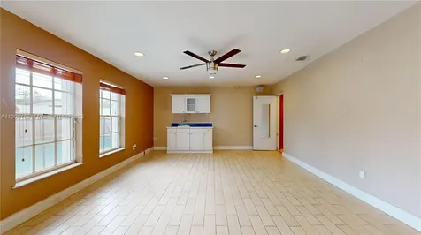6051 SW 110th Avenue Miami FL 33173