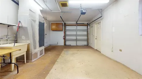 6051 SW 110th Avenue Miami FL 33173