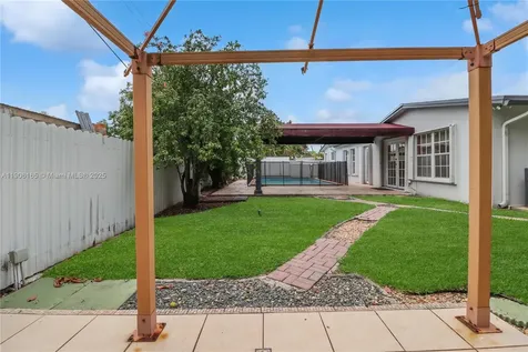 6051 SW 110th Avenue Miami FL 33173