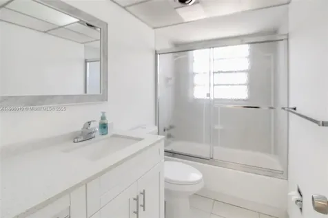 3199 S Ocean Drive Hallandale Beach FL 33009