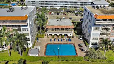 3199 S Ocean Drive Hallandale Beach FL 33009