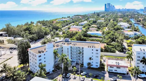 3199 S Ocean Drive Hallandale Beach FL 33009