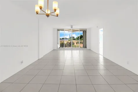 3199 S Ocean Drive Hallandale Beach FL 33009