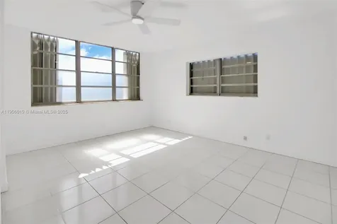 3199 S Ocean Drive Hallandale Beach FL 33009