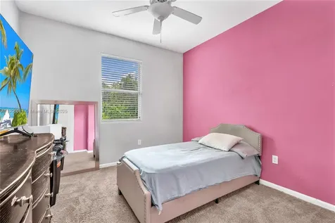 2190 SE 2nd Street Homestead FL 33033