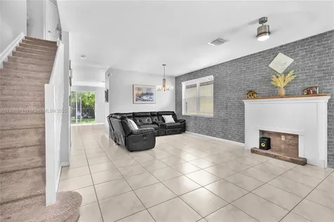 2190 SE 2nd Street Homestead FL 33033