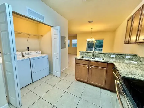 8650 NW 97th Avenue Doral FL 33178