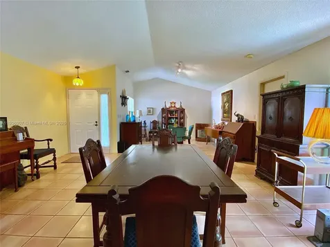 10184 SW 139th Place Miami FL 33186