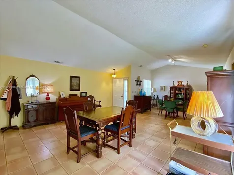 10184 SW 139th Place Miami FL 33186
