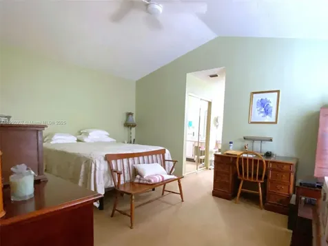 10184 SW 139th Place Miami FL 33186