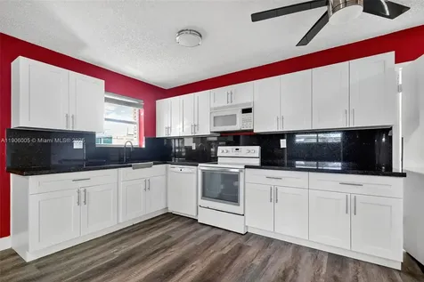 16411 SW 101st Avenue Miami FL 33157