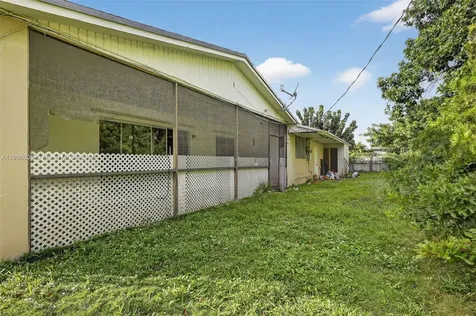 16411 SW 101st Avenue Miami FL 33157
