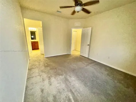 8650 NW 97th Avenue Doral FL 33178
