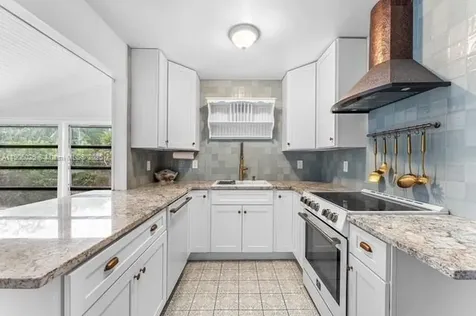 610 S N Street Lake Worth FL 33460