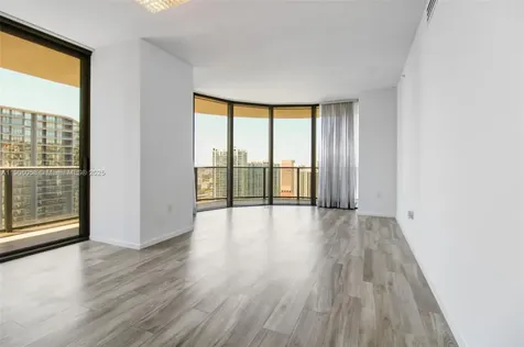 801 S Miami Avenue Miami FL 33130