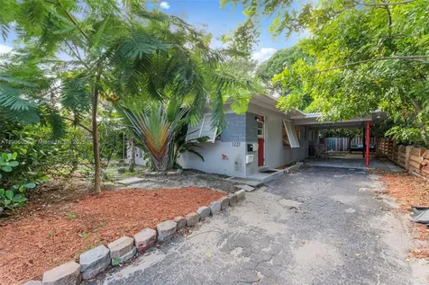 1219-1221 NE 18th Avenue Fort Lauderdale FL 33304