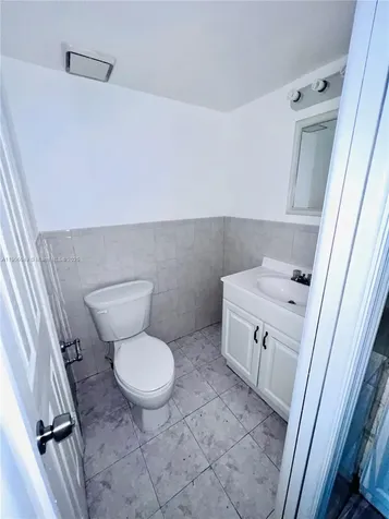 12290 NE 11th Court North Miami FL 33161