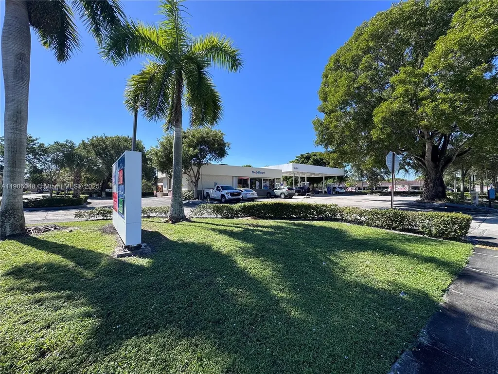 8400 W Oakland Park Boulevard Sunrise FL 33351