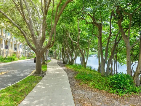 2891 S Greenleaf Circle Boynton Beach FL 33426