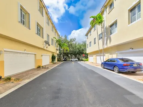 2891 S Greenleaf Circle Boynton Beach FL 33426