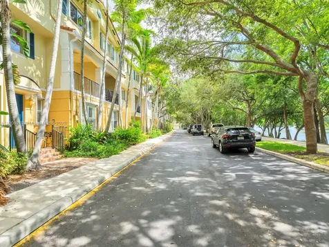 2891 S Greenleaf Circle Boynton Beach FL 33426