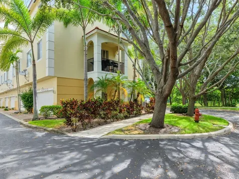 2891 S Greenleaf Circle Boynton Beach FL 33426