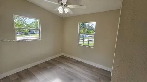 4630 SW 36th Street West Park FL 33023